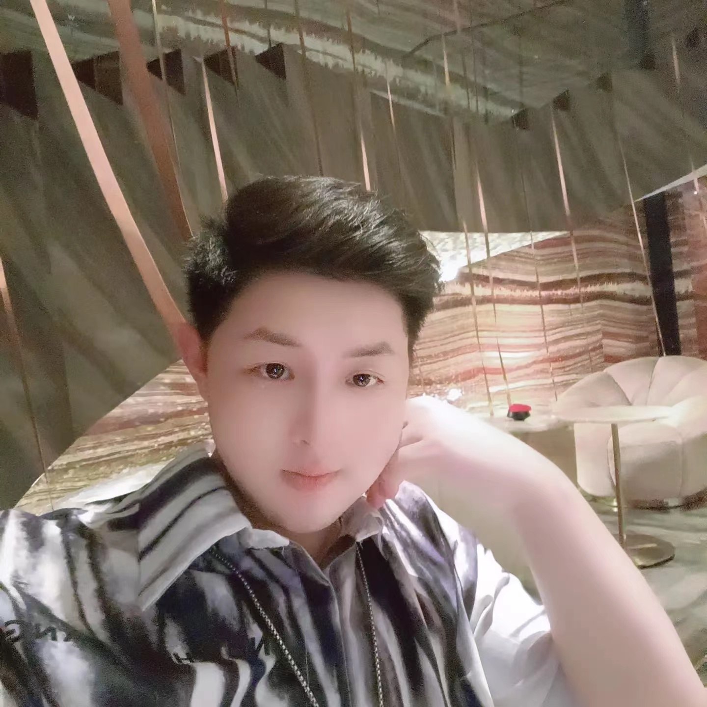 杨俊.jpg