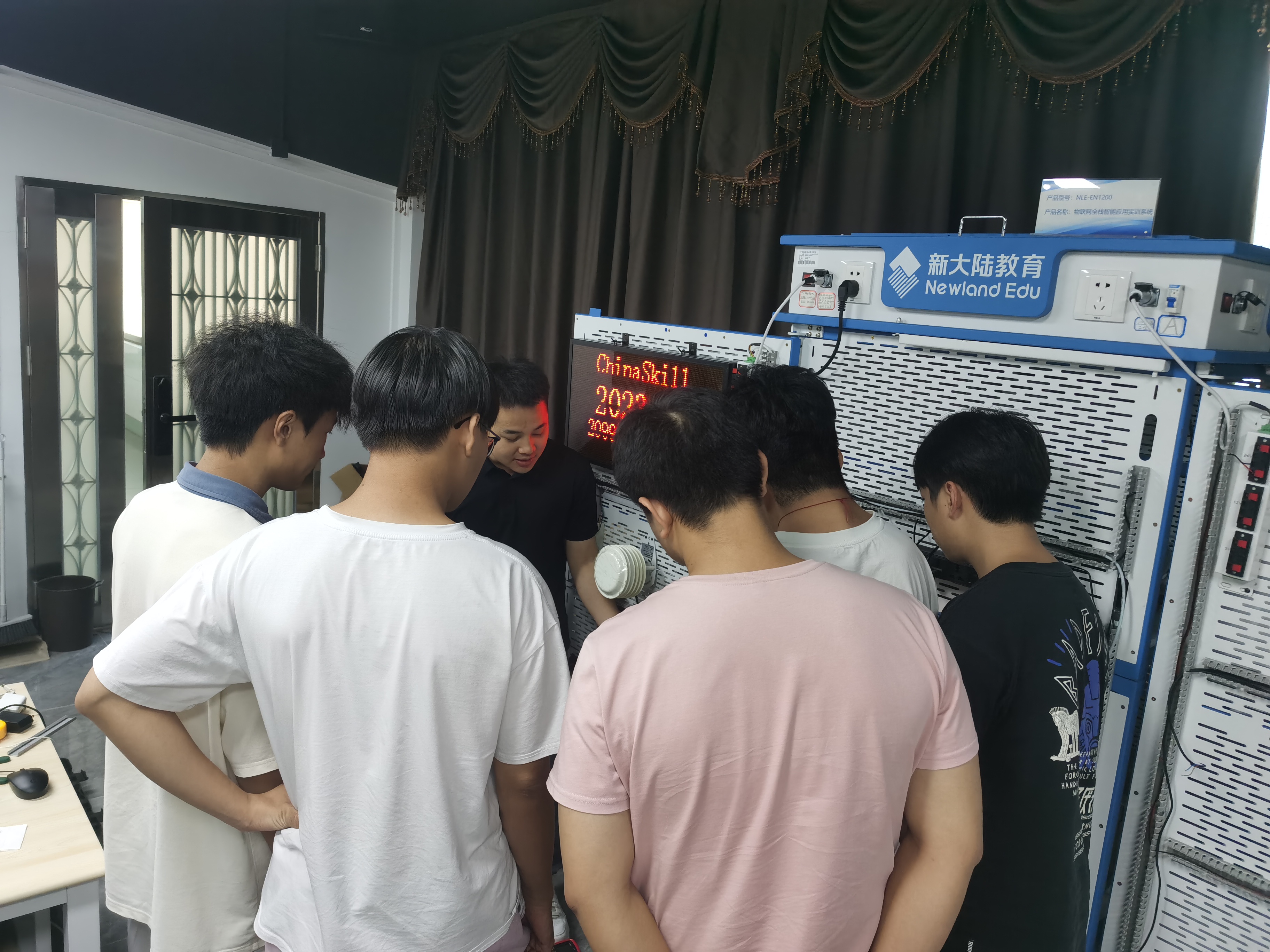03.jpg