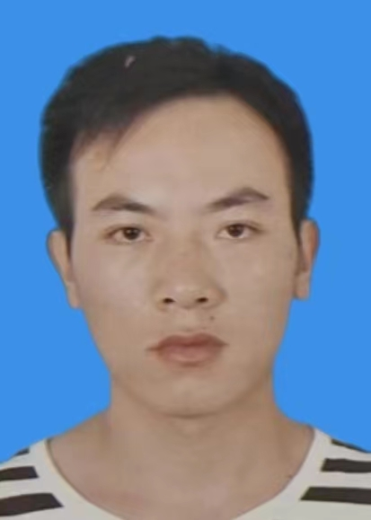 何芳明.png